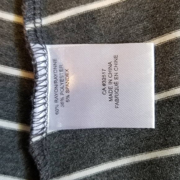 Flowy Sleeveless Jersey Dress - Picture 5 of 5